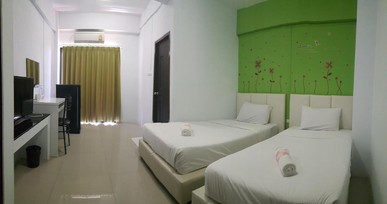Kp Place Lop Buri Esterno foto