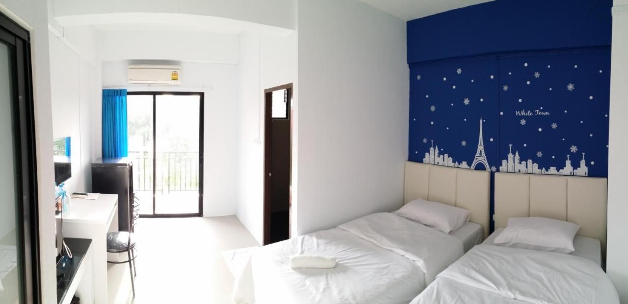 Kp Place Lop Buri Esterno foto
